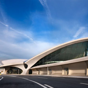 A New York-i John F. Kennedy repülőtér épületéről, amit Eero Saarinen tervezett.